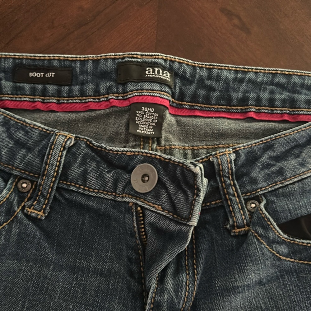 A.n.a boot cut size 30/10 jeans